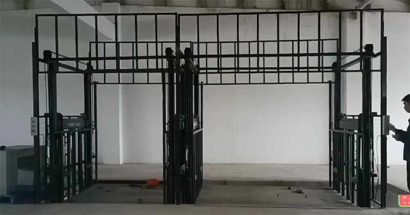 渭南2臺導軌式升降平臺